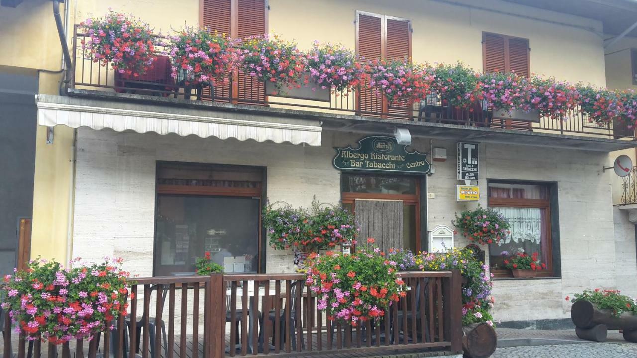 Albergo Ristorante Centro Vico Canavese Ngoại thất bức ảnh