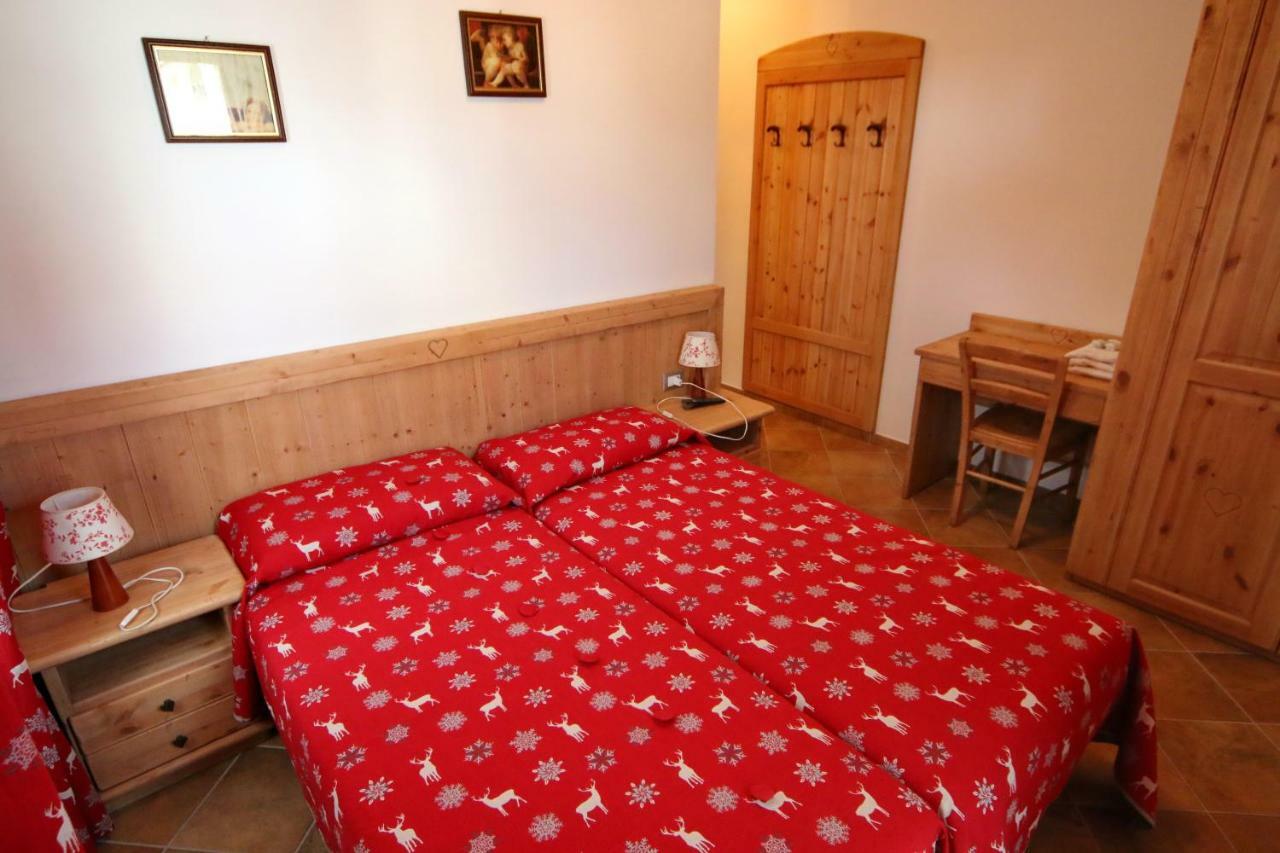 Albergo Ristorante Centro Vico Canavese Ngoại thất bức ảnh