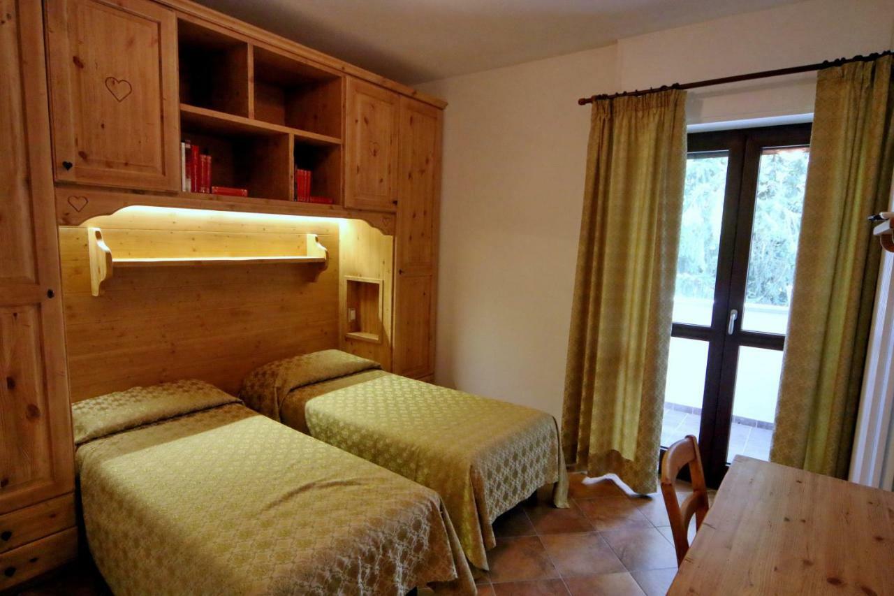 Albergo Ristorante Centro Vico Canavese Ngoại thất bức ảnh